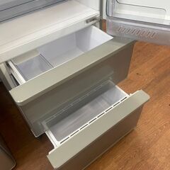 リサイクルショップどりーむ天保山店　No5132 ３ドア冷蔵庫　AQUA　２０１８年製　２７２L　状態良好🎵　３か月保証付き♪　の画像