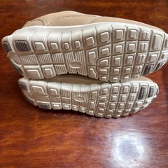 【新品】スニーカーの画像