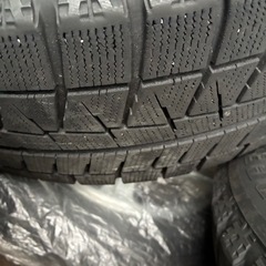 16インチ　アルミ付きスタッドレスタイヤ　4本セットの画像