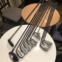 古いゴルフセットの画像