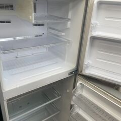 リサイクルショップどりーむ天保山店　No4018 大きめ２ドア冷蔵庫　SHARP　２０１４年製　お買い得品🎵　２２５L　動作確認OK🎵　の画像