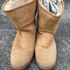 ムートンブーツの画像