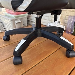 ゲーミングチェア（受渡し決まりました）の画像