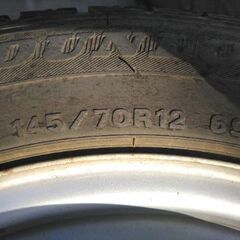 中古　スタッドレスタイヤの画像