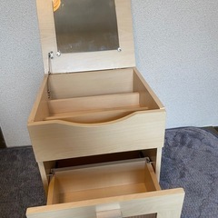 キャスター付き 収納 メイクボックス の画像