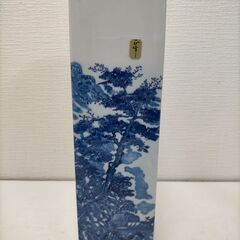 西峰謹製 山水 四角花瓶 桐箱付 通信記念日 受賞記念 花器 陶器 和風 伝統工芸 インテリア 置物 和モダン 山水画251208-5Tの画像