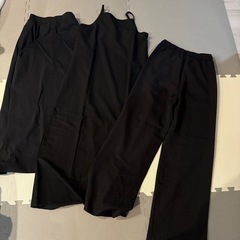 小さめ洋服セットの画像