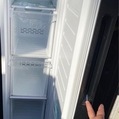 アクア冷凍庫２２年の画像