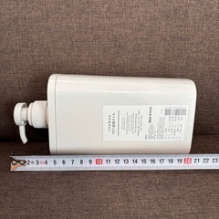 無印　フタが外せるPET詰替ボトル　ホワイト　無印良品　シャンプー　リンス　ディスペンサー　 詰め替えボトル　 詰め替え用の画像