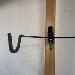 【受け渡し済】【壁掛けのみ】ロードバイク 壁掛け DIY ディアウォール バイクハンガーの画像