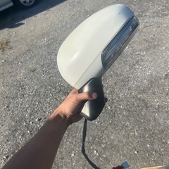 30プリウス　左ドアミラーの画像