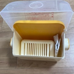 コンビ　除菌じょーず(哺乳瓶消毒箱)の画像