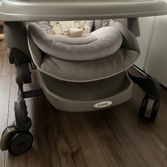 美品 combi ハイローチェアの画像