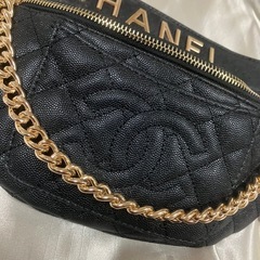 CHANEL シャネル ノベルティ チェーンボディバッグ　ブラック　チャーム付き　②の画像
