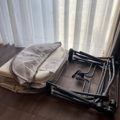 ベビーベッド　　ミニサイズ　折り畳みの画像