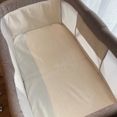 ベビーベッド　　ミニサイズ　折り畳みの画像