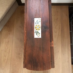 木製　円形テーブルの画像