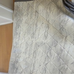 【ニトリ】大理石柄　大型ラグ　の画像