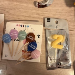 ダイソー フライングタイガー 誕生日 バルーン 5歳 2歳 ろうそく クラッカー キャンドル DAISO flying tigerの画像