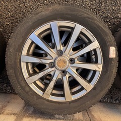 スタッドレスタイヤホイル付き155/65R14サイズの画像