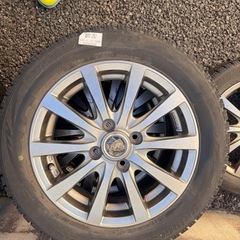 スタッドレスタイヤホイル付き155/65R14サイズの画像