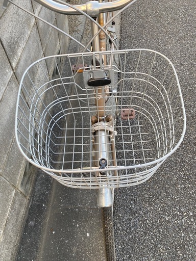 26インチ　6段変速シティサイクル