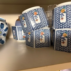 食器、ティーカップ、様々の画像