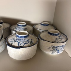 食器、ティーカップ、様々の画像