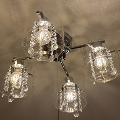 モダンシャンデリア 4灯 クリスタルの画像