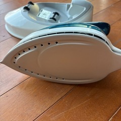 ✨美品✨東芝　スチームアイロンの画像