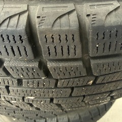 スタッドレスタイヤの画像