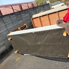 シングルベッド、脚付マットレス スモール の画像