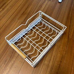 引き出し型食器収納ラックの画像