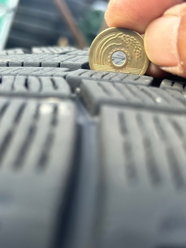 YOKOHAMAスタッドレスタイヤアルミホイール４本セット 