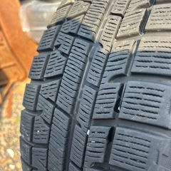 YOKOHAMAスタッドレスタイヤアルミホイール４本セット の画像