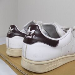 アディダス スタンスミス　本革スニーカー　27.5ｃｍ　インソールのめくれあり　【非対面取引です】の画像