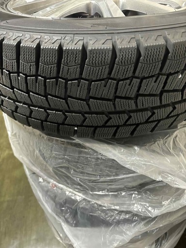 ライズ ロッキー【195/65R16】
スタッドレスタイヤ