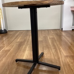 ラウンドテーブル【町田市再生家具】　252597の画像