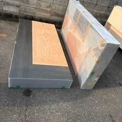 ベッドフレームの画像