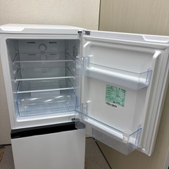 ⭐️HISENSE⭐️ 冷凍冷蔵庫 2023年 135L ⚠️傷あり 大阪市近郊配送無料の画像