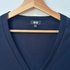 ユニクロ　Ｖネックカーディガンの画像