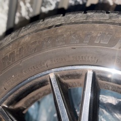 スタッドレスタイヤ　185/60R15の画像