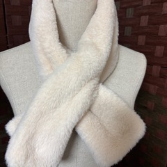 ふわもこマフラー　ベージュの画像