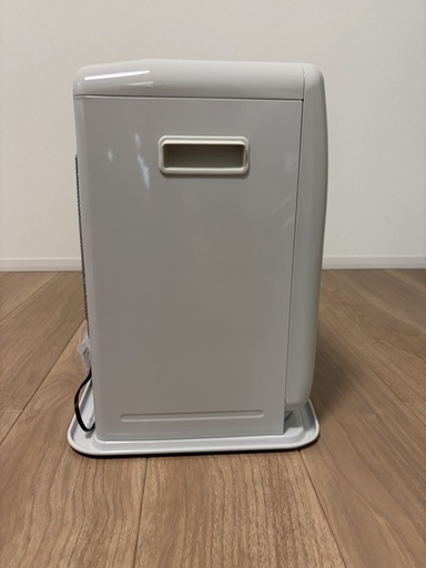 コロナファンヒーター(灯油缶付き)