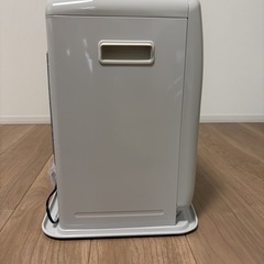 コロナファンヒーター(灯油缶付き)の画像