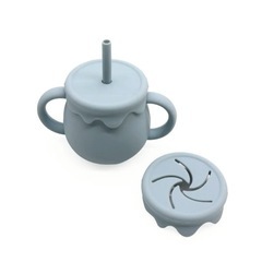 ⭐︎新品未使用⭐︎シリコン製ストロー付き子供用コップの画像