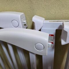 カトージ ベビーセーフティオートゲート中古品の画像