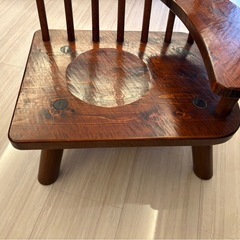 矢澤金太郎作　総漆塗りの木肌が美しく味わい深い肘掛け付き椅子(1脚定価約21万）の画像