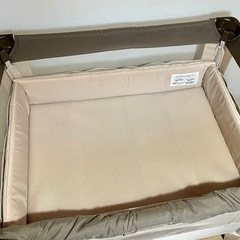 [美品] ベビーベッド　アップリカ　ココネルエアーの画像