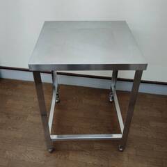 ステンレス作業台/調理台　W600サイズの画像